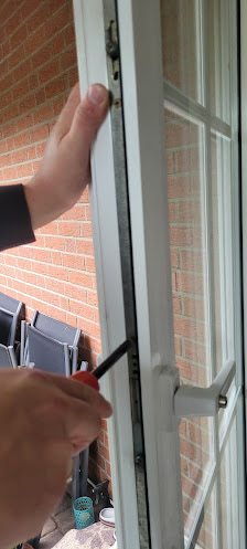 JS FENSTER & BAU GMBH – Bild