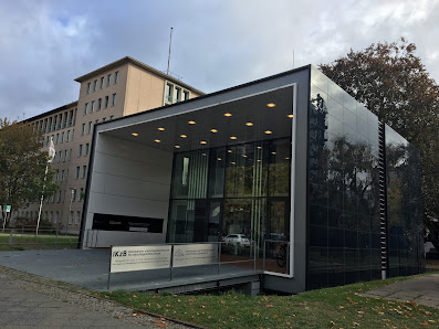 Effizienzhaus Plus mit Elektromobilität des BMBVS – Bild