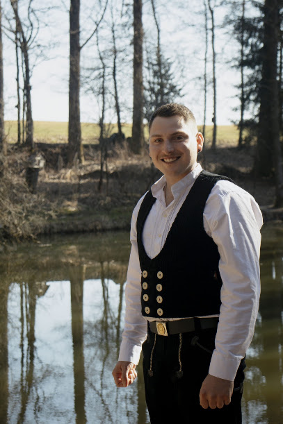 Zimmerei und Holzbau Herzeg