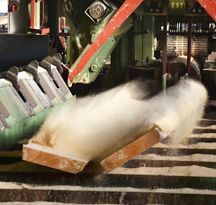 Hagg GmbH & Co.KG Zimmerei & Sägewerk – Bild