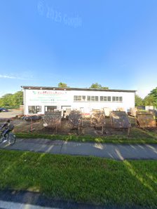 Gebrüder Fürstenberg GmbH Stahlhandel, Holz im Garten, Pool – Bild