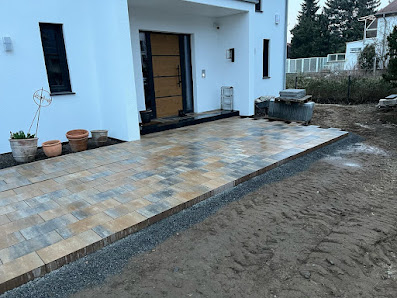 drake PFLASTER.ABRISS.GARTENBAU – Bild