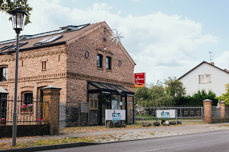 dam. Service GmbH l Fenster + Türen Vertrieb – Bild
