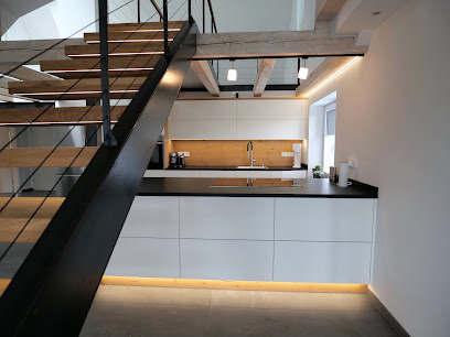 Schreinerei Holzmüller GmbH - Küchen - Möbelbau - Türen