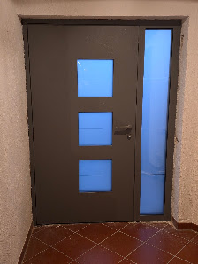 Salcedo Fenster und Türen – Bild