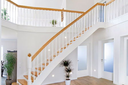 IHRE TREPPE - Treppenbauer Hamburg - Ihre moderne Wangentreppe, Holztreppe, Glastreppe, Stahltreppe, Luxus Treppe Design – Bild