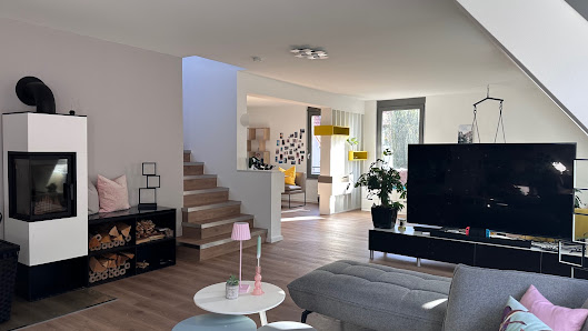 Daenzer Bau GmbH - Raum Boden Tueren – Bild