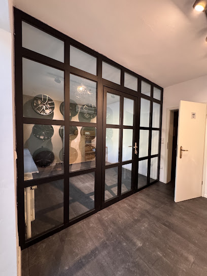 Alles-Holzig | Tomasz Gütter | Treppen - Türen - Fenster